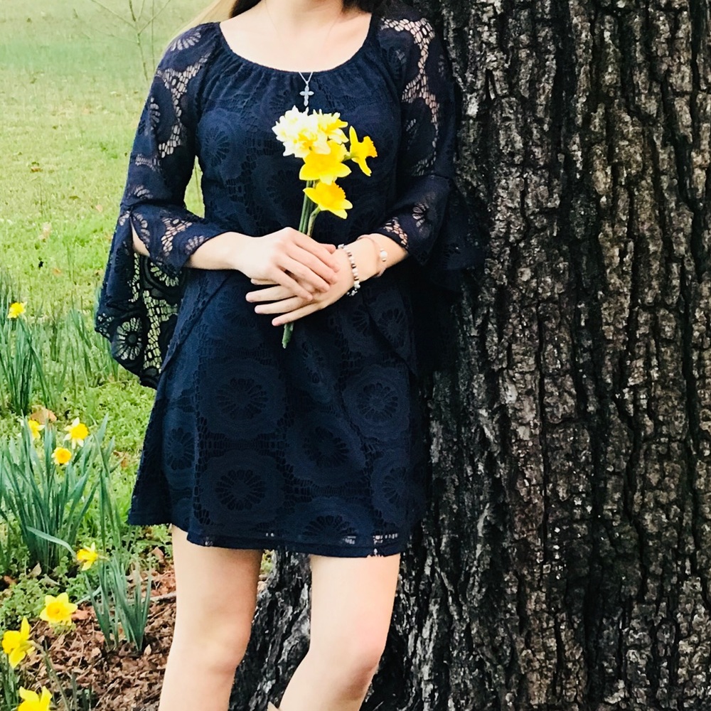 Bell sleeve dress